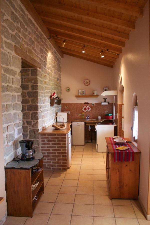 Château de Villeron Savigny-en-Revermont Extérieur photo